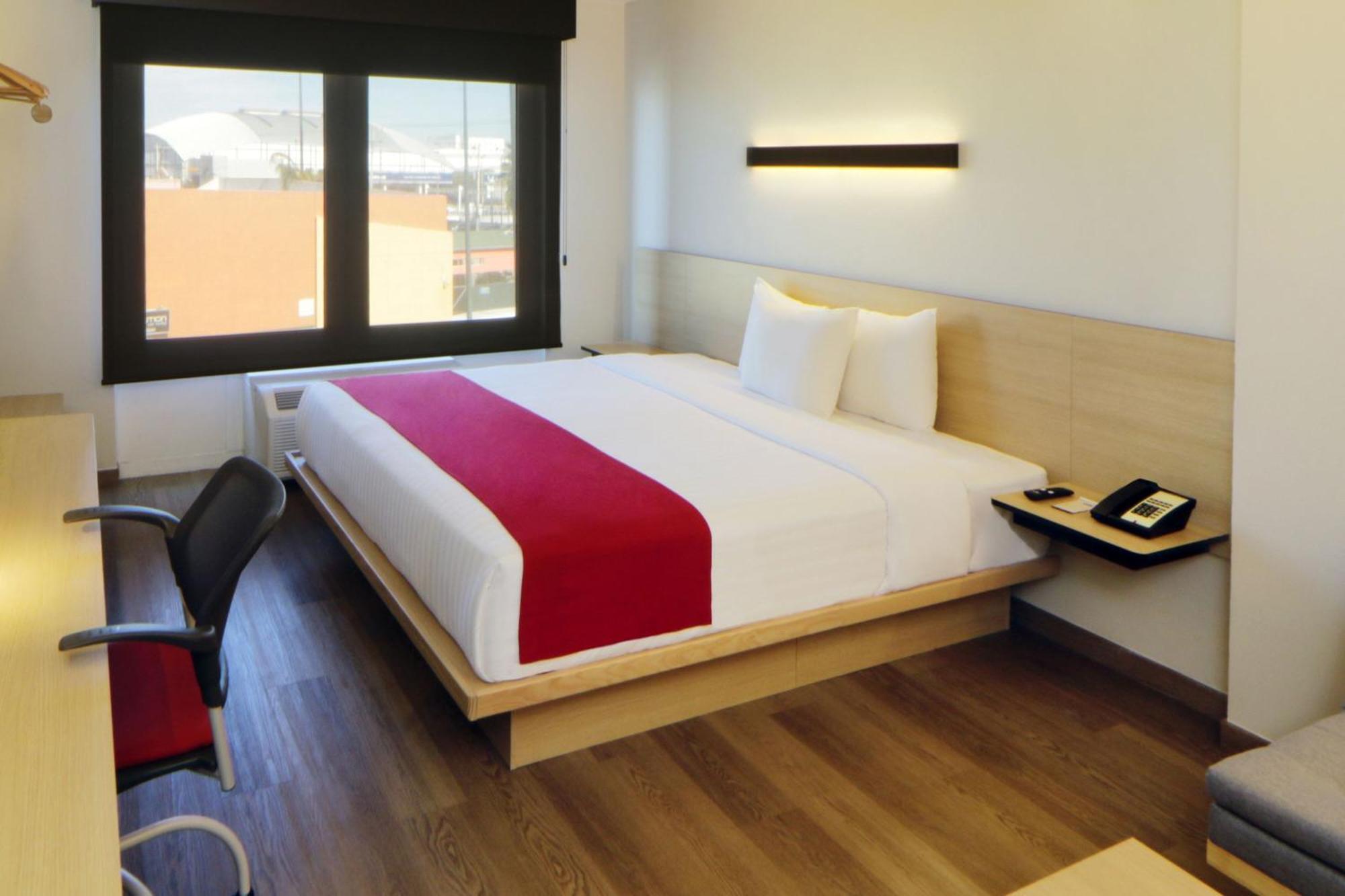 City Express By Marriott Nuevo Laredo Exterior photo