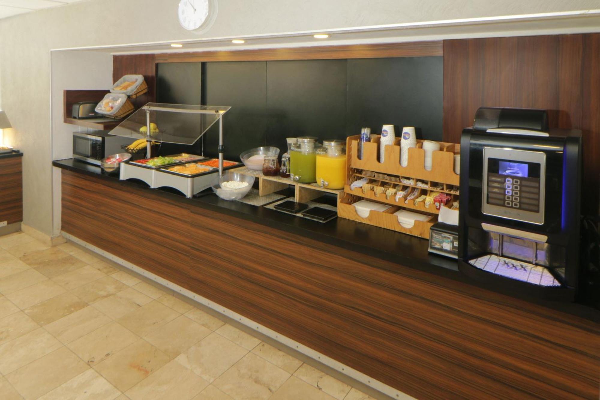 City Express By Marriott Nuevo Laredo Exterior photo