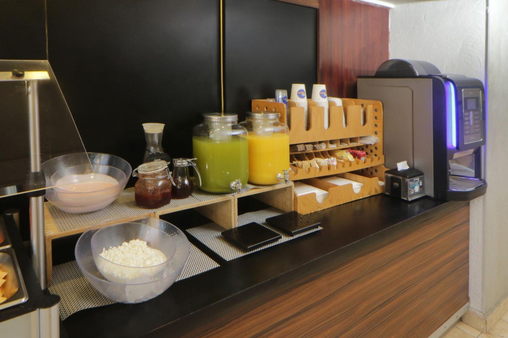 City Express By Marriott Nuevo Laredo Exterior photo
