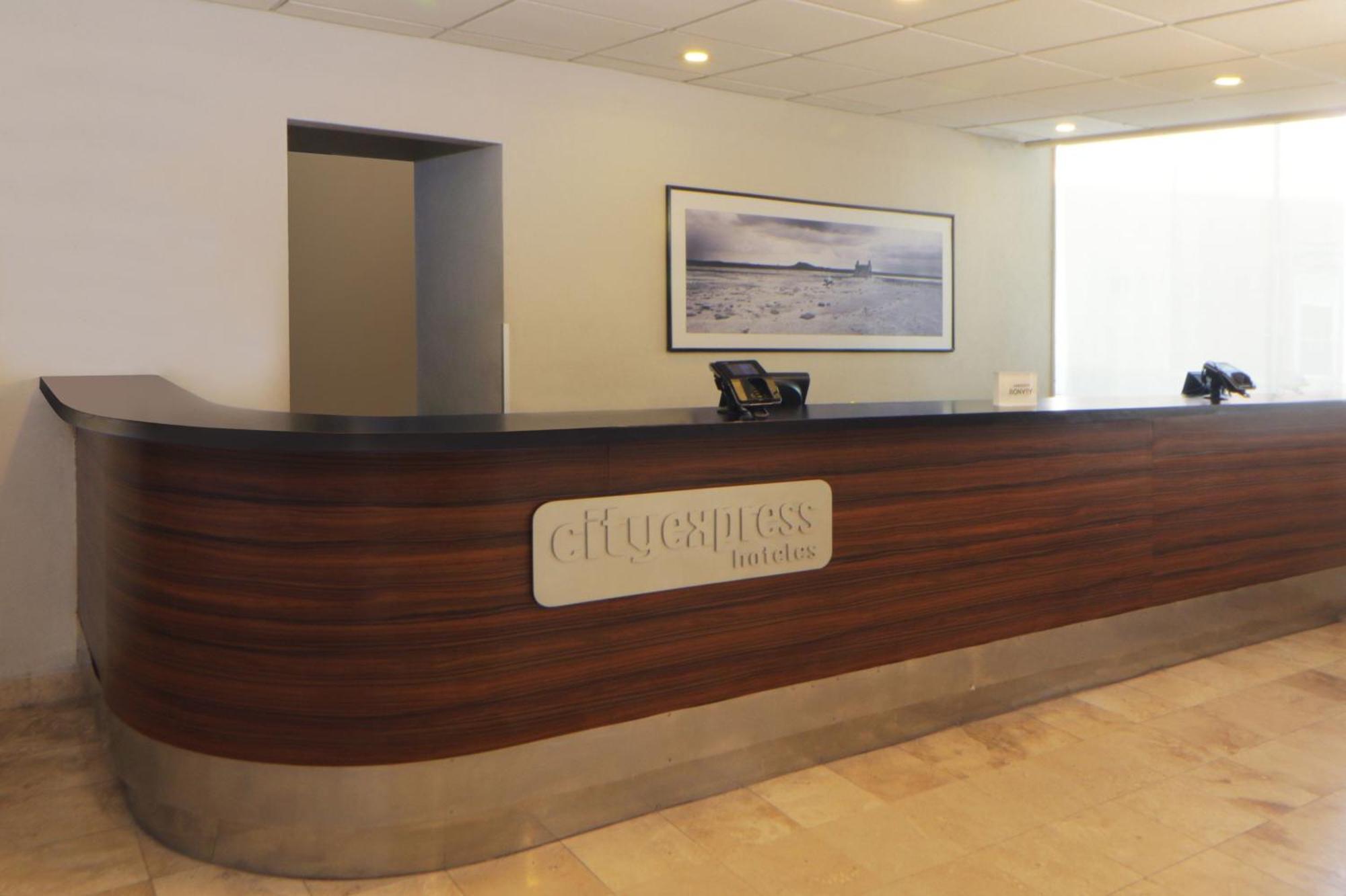 City Express By Marriott Nuevo Laredo Exterior photo