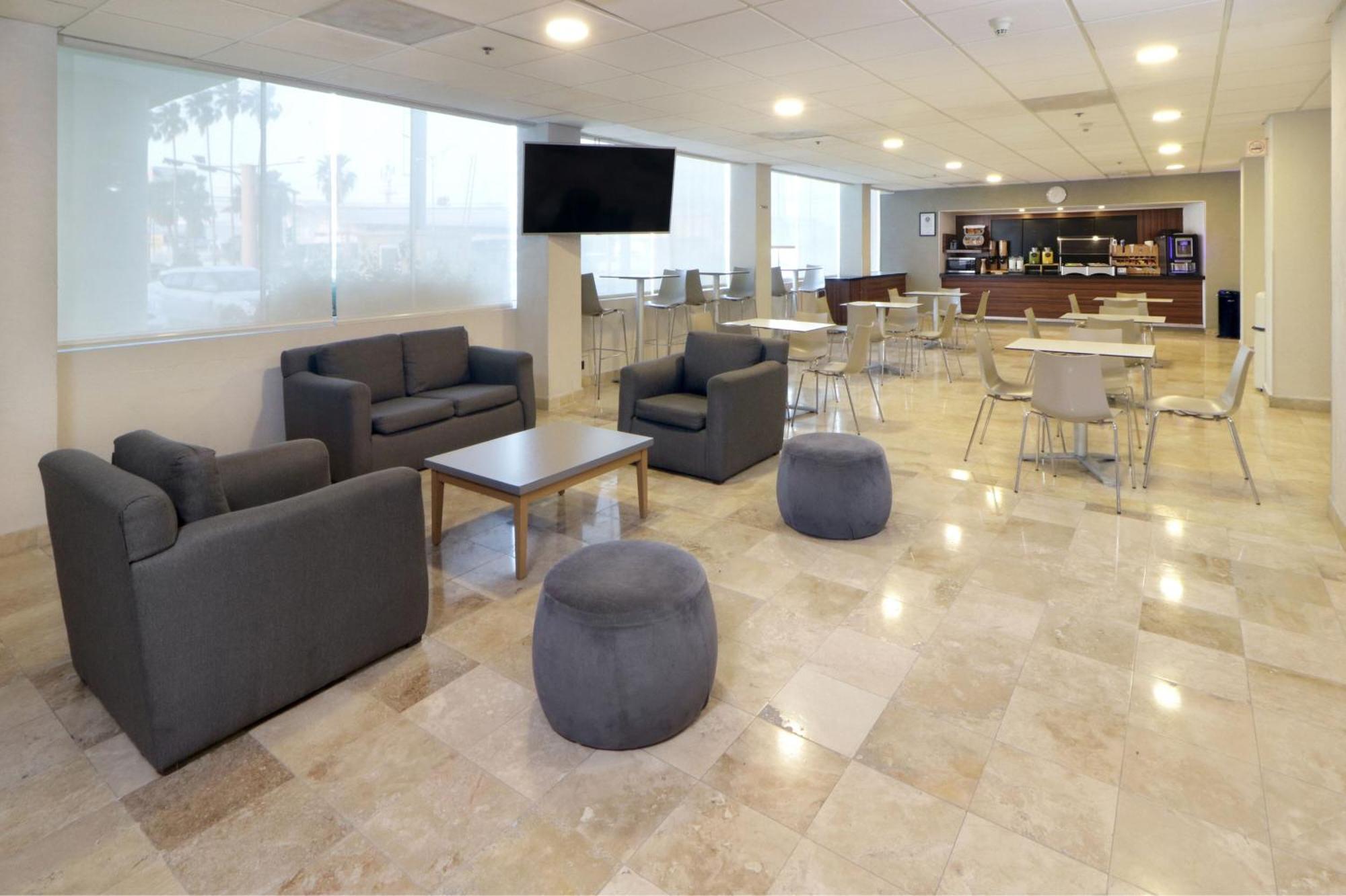 City Express By Marriott Nuevo Laredo Exterior photo